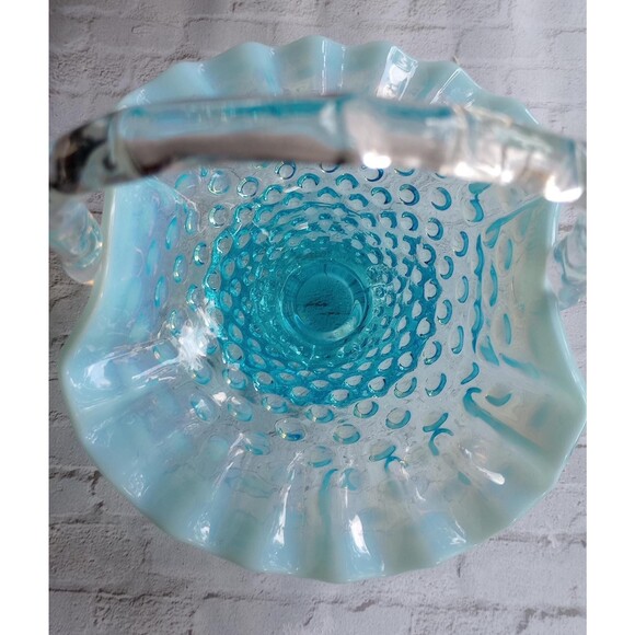 Vintage Fenton Glass Hobmail Opalescent Blue Ruffled Basket - Picture 4 of 5